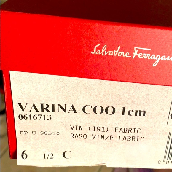 Brand new Salvatore Ferragamo flats - Picture 6 of 6